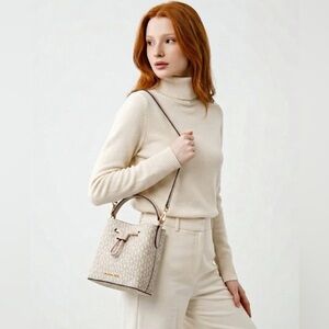 Michael Kors Suri Crossbody Bag in Powder Blush Colorway